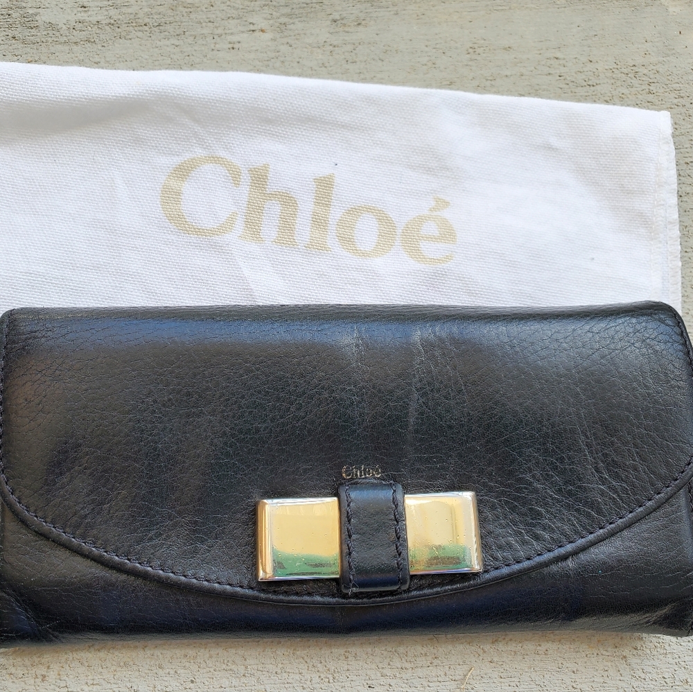 Black Chloe continental metal bow wallet